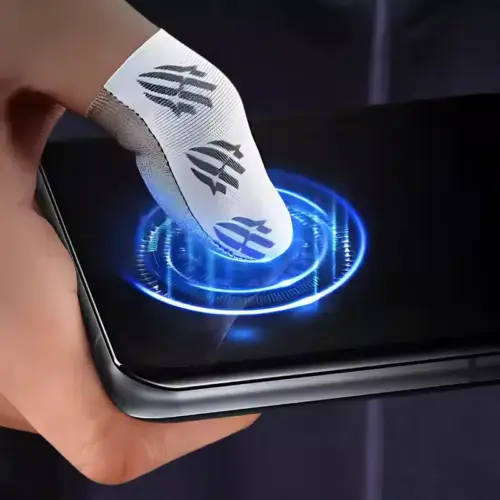 REDMAGIC-Finger-Sleeves-Alezay-Kuwait-REDMAGIC-Kuwait-2.webp قفازات أصابع ريد ماجيك الأصلية زوج واحد (سيلفر ) REDMAGIC Original Gaming Finger Sleeves – 1 Pair (Silver)